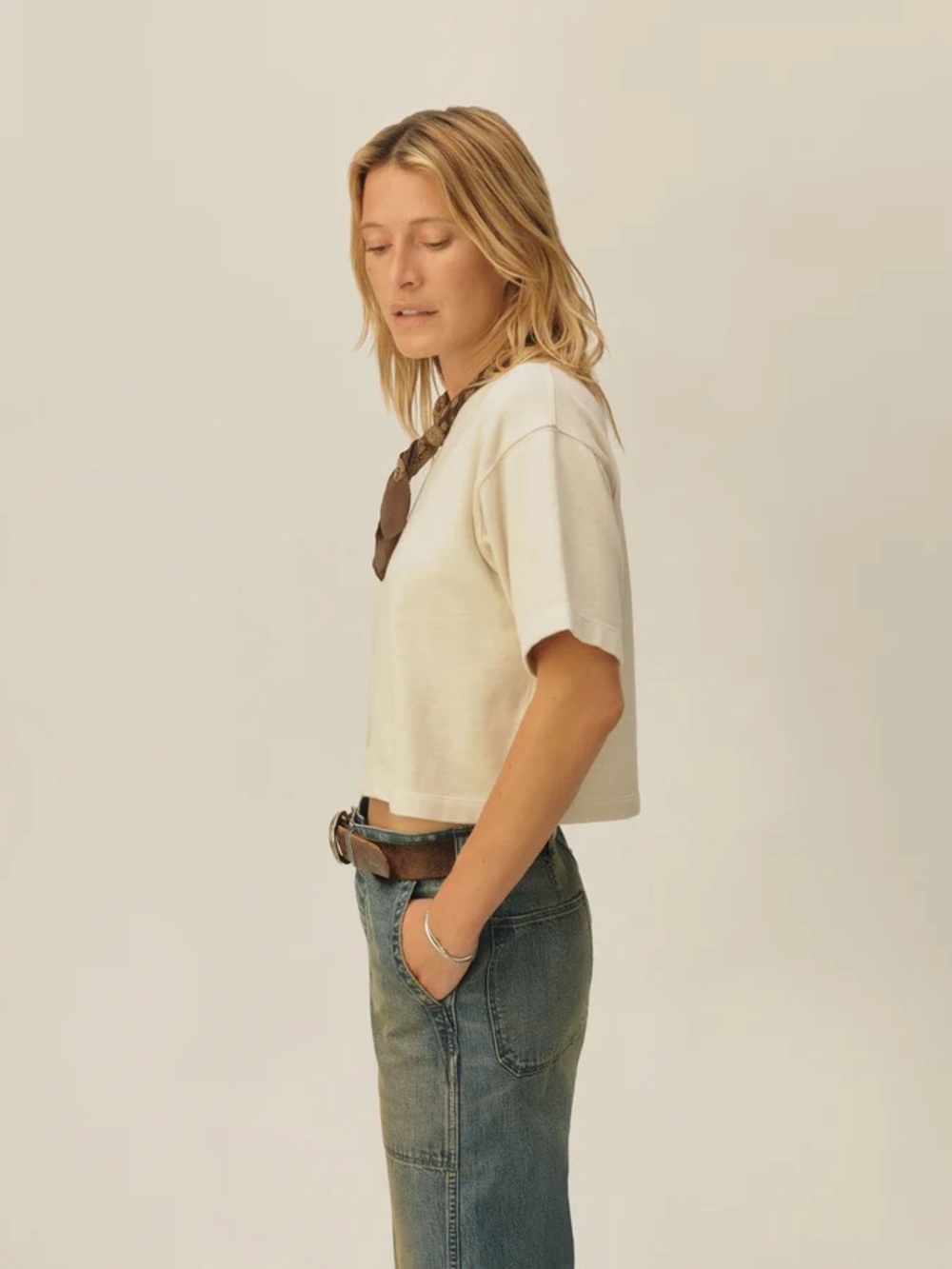 Buck Mason Women’s Field-Spec Boyfriend Crop Tee in Breve Tan M